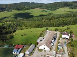 Prodej výrobních prostor, Luhačovice, 1700 m2