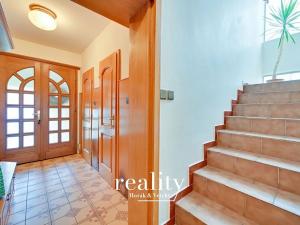 Prodej rodinného domu, Hodonice, U Pošty, 480 m2