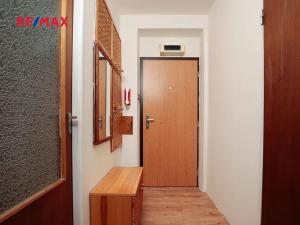 Pronájem bytu 2+kk, Praha - Braník, Jasná I, 42 m2