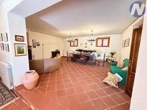 Prodej vily, Monte San Savino, Itálie, 250 m2