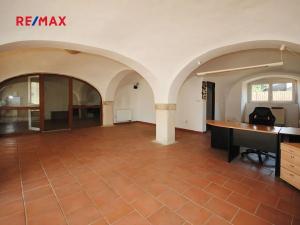 Prodej komerční nemovitosti, Církvice, 6984 m2