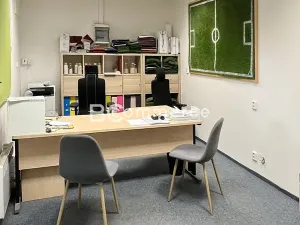 Pronájem skladu, Brno, 181 m2