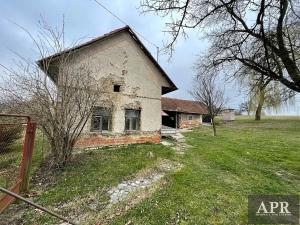 Prodej rodinného domu, Svárov, 200 m2