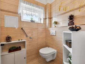 Prodej rodinného domu, Vrhaveč - Neznašovy, 253 m2