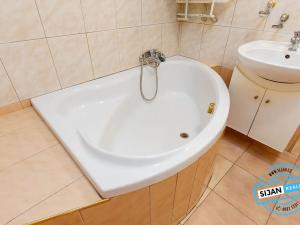 Prodej bytu 2+1, Frýdek-Místek, Nad Lipinou, 54 m2