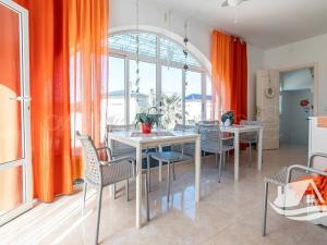 Prodej vily, San Miguel de Salinas, Španělsko, 198 m2