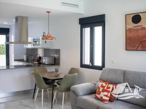 Prodej vily, Torrevieja, Španělsko, 95 m2