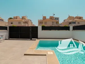 Prodej vily, Torrevieja, Španělsko, 95 m2
