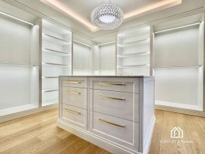 Prodej rodinného domu, Přezletice, Čakovická, 405 m2