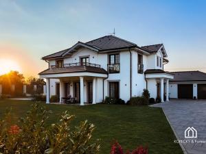 Prodej rodinného domu, Přezletice, Čakovická, 405 m2