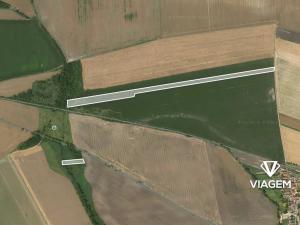 Prodej podílu pole, Křesín, 1813 m2