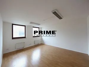 Pronájem kanceláře, Praha - Smíchov, Štefánikova, 63 m2