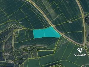 Prodej podílu pole, Štětí, 7088 m2