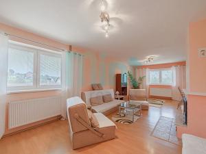 Prodej rodinného domu, Střelná, 144 m2