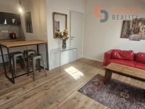 Pronájem bytu 2+kk, Mikulov, Koněvova, 44 m2