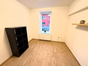 Pronájem bytu 2+1, Brno, Obřanská, 60 m2