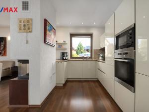 Prodej rodinného domu, Velká Polom, U Jízdárny, 160 m2