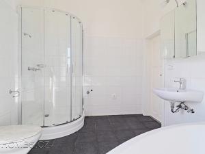 Pronájem bytu 4+1, Praha - Dejvice, Na pískách, 123 m2