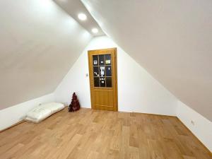 Pronájem bytu 5+kk, Brandýs nad Labem-Stará Boleslav, 120 m2