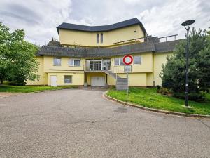 Pronájem bytu 3+kk, Ostrava, Keltičkova, 75 m2