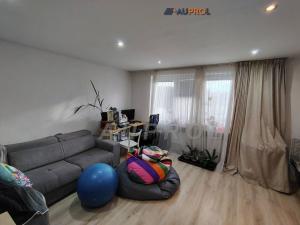 Prodej bytu 3+1, Nespeky, Benešovská, 77 m2