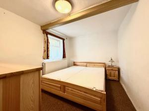 Prodej rodinného domu, Stará Paka, 192 m2