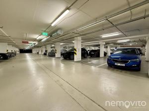 Prodej garážového stání, Praha - Karlín, U Mlýnského kanálu, 13 m2