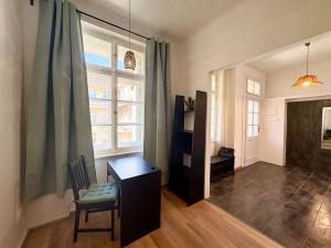 Pronájem bytu 2+1, Praha - Nové Město, Ostrovní, 73 m2