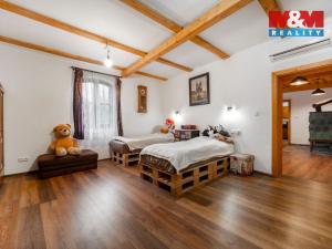 Prodej rodinného domu, Polička - Lezník, 260 m2