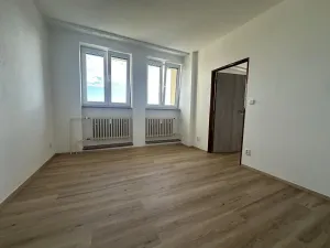 Pronájem bytu 3+1, Praha - Strašnice, Černokostelecká, 68 m2