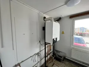 Pronájem obchodního prostoru, Jihlava, Kosovská, 250 m2