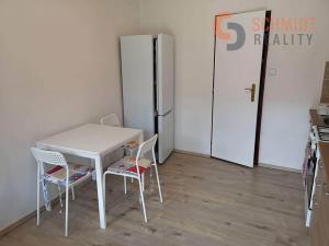 Pronájem bytu 1+kk, Klobouky u Brna, Nádražní, 23 m2