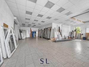 Prodej výrobních prostor, Milovice, Italská, 1819 m2