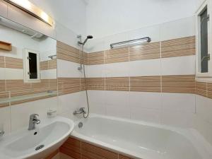 Pronájem bytu 1+kk, Praha - Nusle, Hvězdova, 29 m2