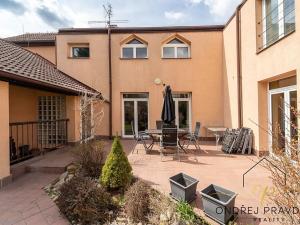 Prodej činžovního domu, Lety, Sokolská, 265 m2