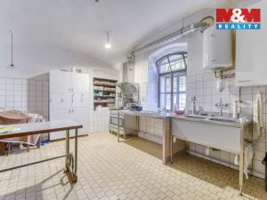 Prodej obchodního prostoru, Hradec Králové - Svinary, Podhůrská, 633 m2