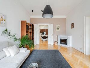 Prodej bytu 3+1, Praha - Nové Město, Soukenická, 107 m2