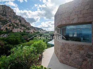 Prodej domu, Costa Paradiso, Sardinie, Itálie, 392 m2