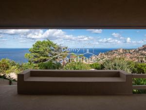 Prodej domu, Costa Paradiso, Sardinie, Itálie, 392 m2