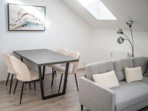 Pronájem bytu 2+kk, Praha - Libeň, Pod Labuťkou, 52 m2