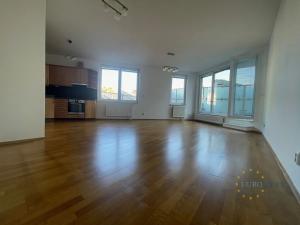 Prodej bytu 2+kk, Praha - Libeň, Drahobejlova, 68 m2