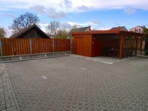 Pronájem bytu 2+kk, Kamenný Újezd, 5. května, 42 m2