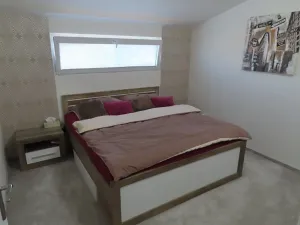 Pronájem rodinného domu, Polerady, 80 m2