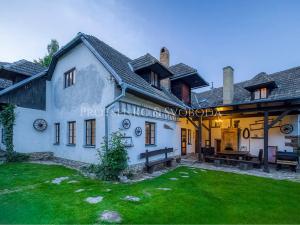 Prodej vícegeneračního domu, Dalečín, 536 m2