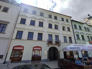 Pronájem bytu 2+kk, Klatovy, nám. Míru, 38 m2