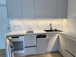 Pronájem bytu 1+kk, Brno, Bystrcká, 30 m2