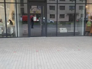 Pronájem obchodního prostoru, Praha - Vysočany, Kolbenova, 49 m2