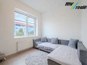 Prodej bytu 1+1, Milovice, Topolová, 44 m2