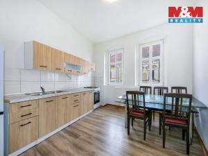 Prodej rodinného domu, Bezdružice, náměstí Kryštofa Haranta, 300 m2