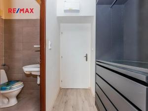 Prodej bytu 1+kk, Praha - Hlubočepy, Pod Žvahovem, 17 m2